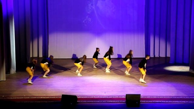 Отчётный концерт 2019 - Эмодзи (Хип хоп, педагог Жак Ольга) смотреть онлайн