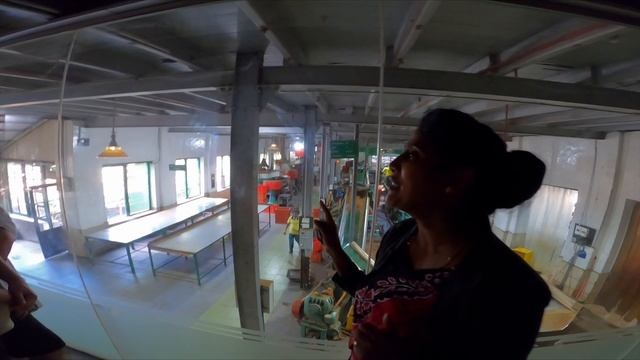 Чайная плантация и фабрика. Шри-Ланка 04.2024 смотреть онлайн