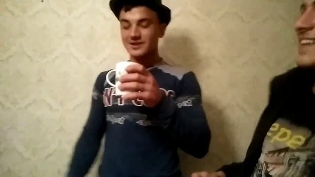 С ПОЛНЫМ РТОМ ВОДЫ // ЧЕЛЛЕНДЖ // ПОПРОБУЙ НЕ ЗАСМЕЯТЬСЯ смотреть онлайн