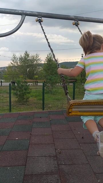 #уланудэ#летнийвечер#качели #парк#восточный#закат#кра? смотреть онлайн
