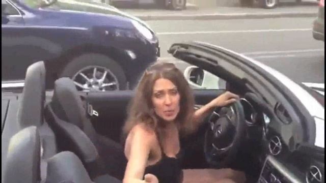 Девушка борется за справедливость!!) смотреть онлайн