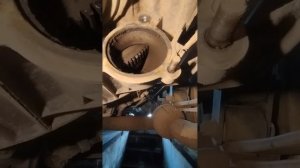 Замыкание стартера с помощью отвёртки #стартер #реле #t