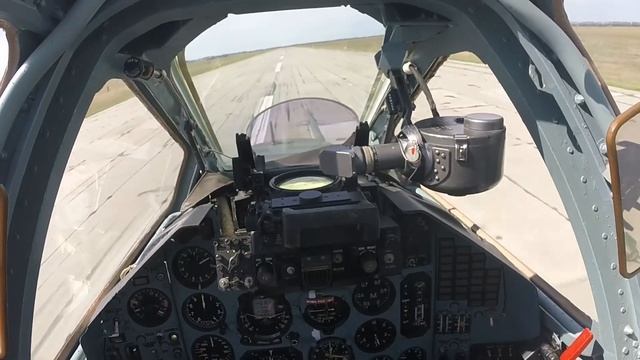 Landing View From The Cockpit Su-25. Посадка вид из кабины Су-25.