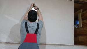 Перегородка в доме из сруба правильно.