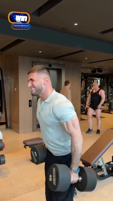 Тамаев делает МОЛОТКИ по 40кг😳🤯 #shorts смотреть онлайн