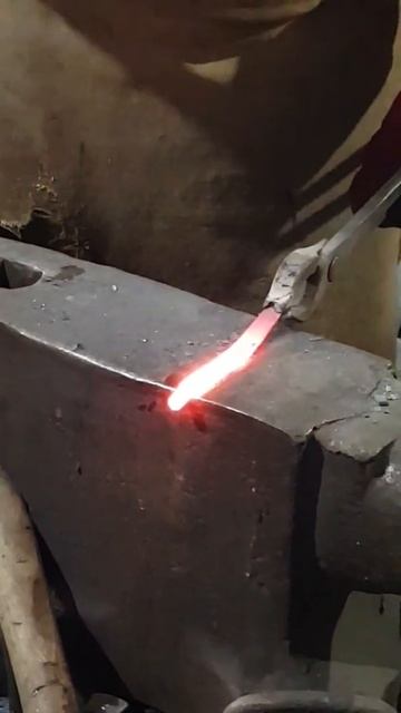 Как делают подковы смотреть онлайн