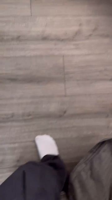 КАК НИКАК Г0СТИ ПРИШЛИ Д0М0Й! ПОДРУГИ МОЕЙ ДЕВУШКИ ПРИШЛИ В ГОСТИ! смотреть онлайн