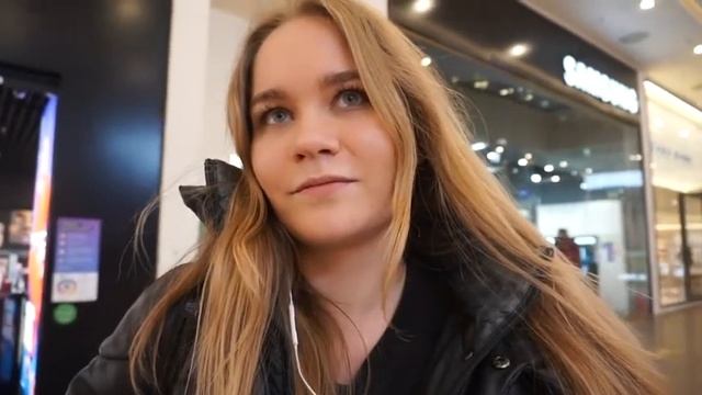 ВЕСЁЛЫЙ ОПРОС ДЕВУШЕК! #интервью #неловко #кринж #смешно #юмор #реакция #смешноевидео #красивая смотреть онлайн