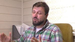 Почему каркас крепят на гвоздь, а не на саморез?