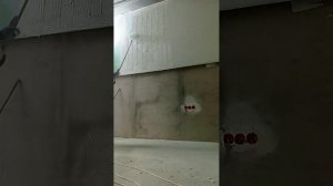 шпатлевание стен с помощью валика по гипсокартону