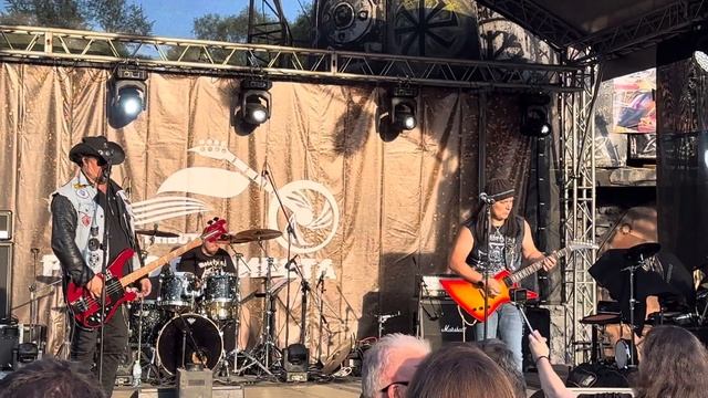 Motöcat - Civil War (Motörhead cover, Рокмотофиеста 24) смотреть онлайн