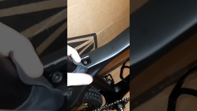 Обзор-распаковка TWITTER M5.mp4 смотреть онлайн