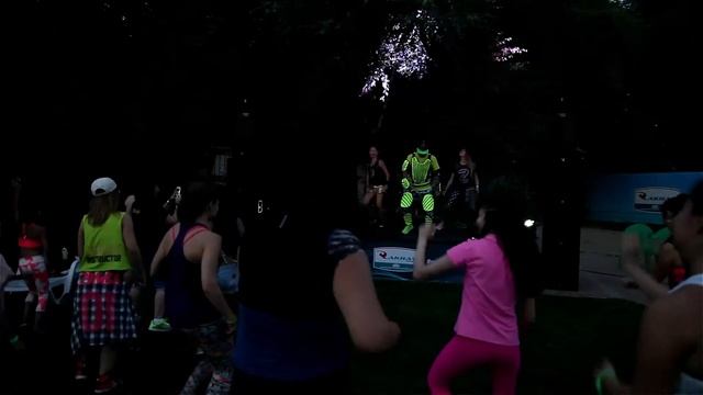Пиксельное шоу - Zumba смотреть онлайн