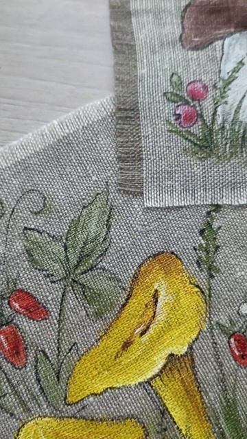 Лоскутное шитье. Лоскуточки с ручной росписью. Грибы.