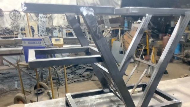 МАНГАЛ ЛОФТ V-образный смотреть онлайн