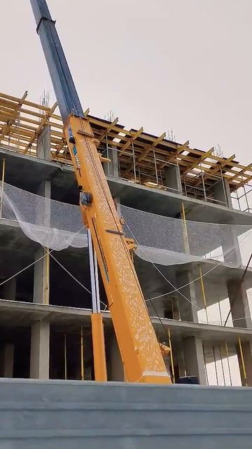 Ещё одно здания ЖК строят в центре Костаная!📍г. Коста? смотреть онлайн