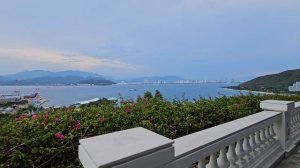 Вид на Нячанг с острова Винперл...