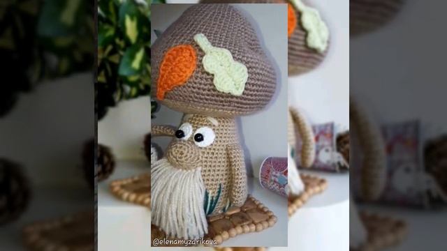 Вязаный грибочек. Игрушка крючком. Готовая работа. смотреть онлайн