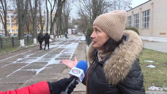 Жители ул. Набережная недовольны неровным тротуаром вдоль шестой школы смотреть онлайн