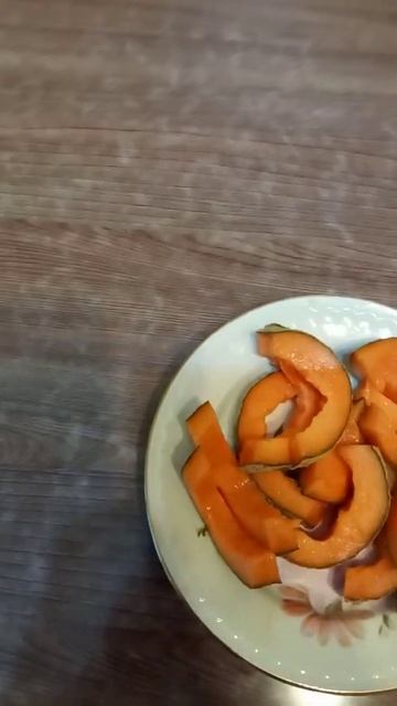 #дыня в сибири # созрела дыня #;# дегустация дыни# спела? смотреть онлайн