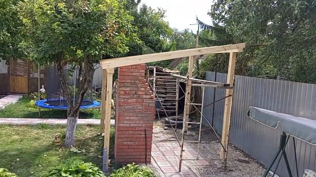 Навес над кирпичным мангалом. Мангальная зона. смотреть онлайн