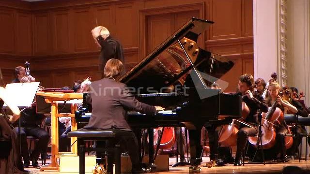 Дирижер Анатолий Левин