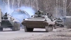 В КЛУБАХ МУЗЫКА ГРЕМИТ