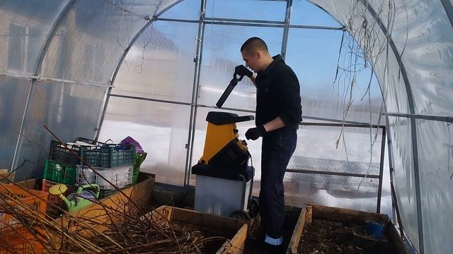 Переработка веток в мульчу смотреть онлайн