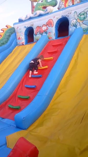 Надувные батуты