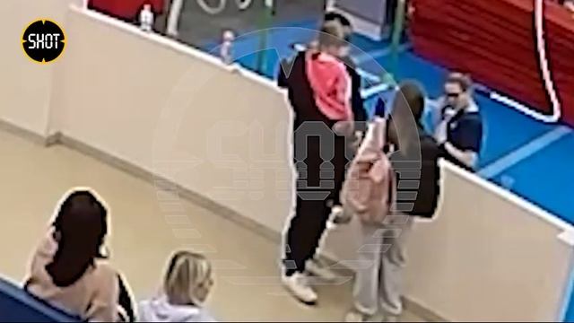 Шестилетняя девочка сломала позвоночник на тренировк