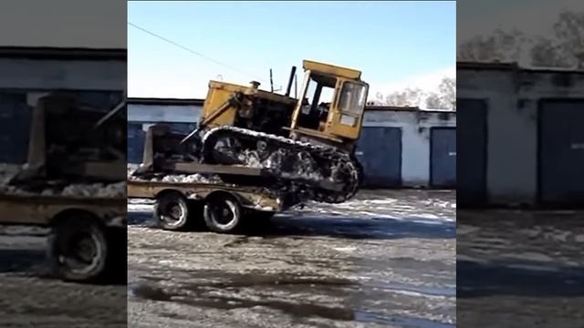 Почти мягкая посадка получилась 🤣. #shorts #buldozer #dozer #tehnic смотреть онлайн