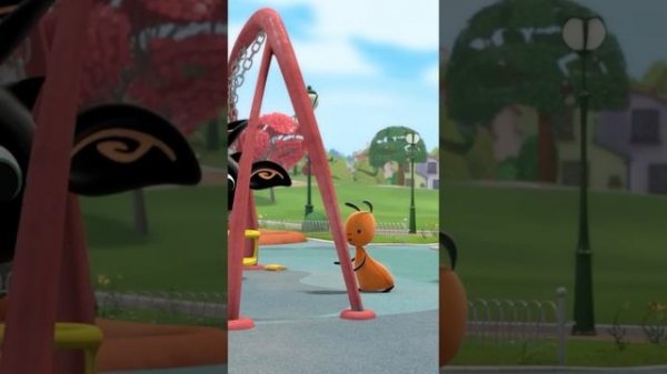 Бинг и Пандо по очереди качаются на качелях | Бинг на Р?