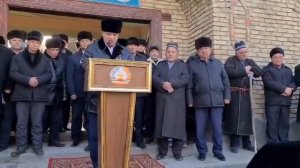 Чанозаи Дамирбек Олимов ба пураги ва гиряи модари У