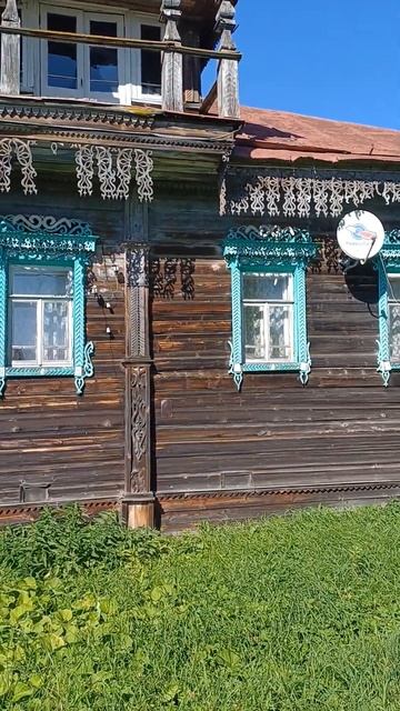 Великолепный старинный дом в деревне #деревня #старин? смотреть онлайн
