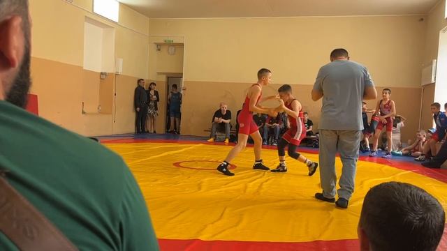 Открытое первенство МБУ ДО «СШ № 3 г. СИМФЕРОПОЛЬ» греко-римской борьбе к 80-летию Победы в ВОВ-8 смотреть онлайн