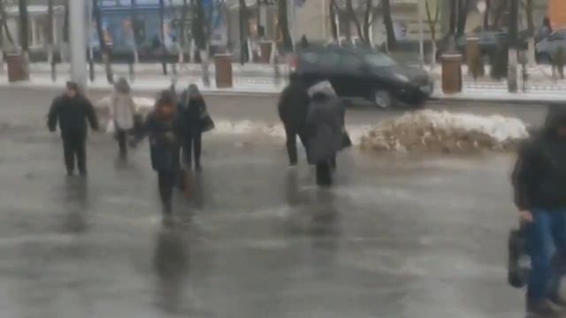 ГОЛОЛЕД в Гомеле СЕГОДНЯ | 24.11.2022 Гололед Гомель | Ледяной дождь в Гомеле 24 ноября 2022 #Гомел смотреть онлайн