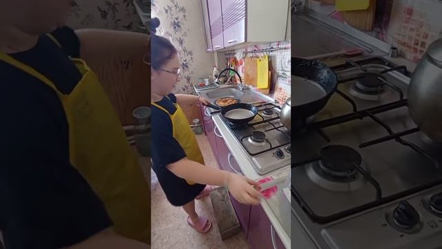 блины смотреть онлайн