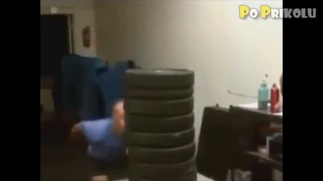 Приколы в тренажерном зале (Подборка №002) смотреть онлайн