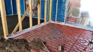 Полусухая стяжка пола в каркасном одноэтажном доме в ?