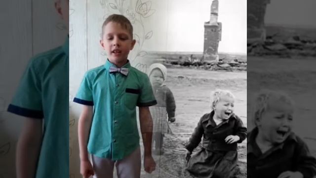 Глеб Рябко поёт песню 