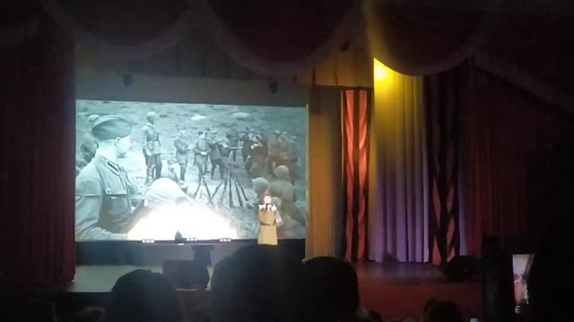 в лесу прифронтовом