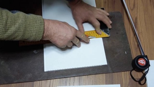 Как отрезать пластиковую панель ПВХ.