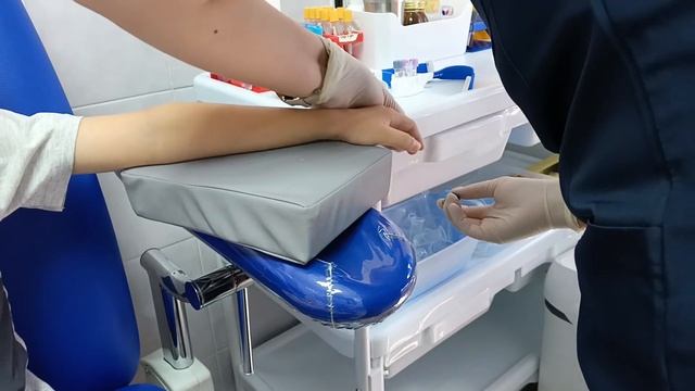 Сдаю кровь из пальца 💉🩸 смотреть онлайн