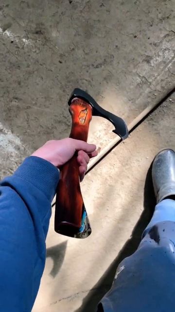 Ещё один подарок рыбаку, необычный топор￼.#рекомендац смотреть онлайн