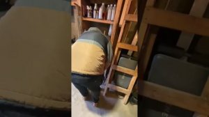 подпер сарай чтоб не упал)