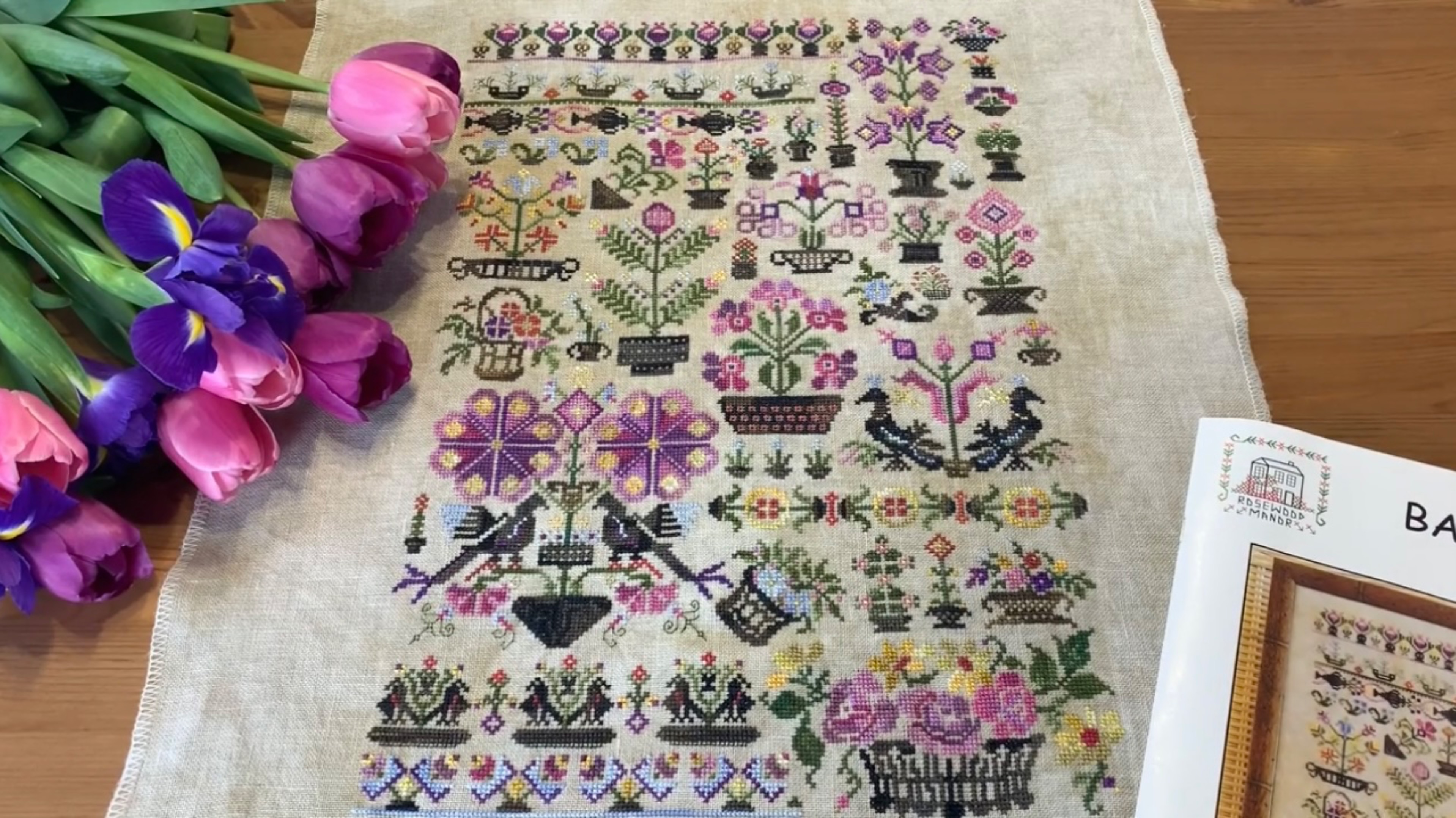 Вышивка крестом/Моя готовая вышитая работа “Baskets” от Rosewood Manor (2020 г.) смотреть онлайн