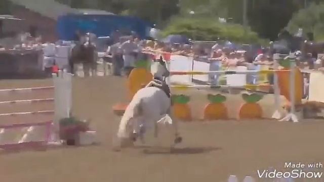 [Неудачные прыжки] читаем описание) смотреть онлайн