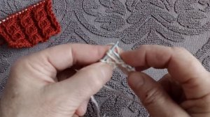 Вяжем спицами ленивый жгут.