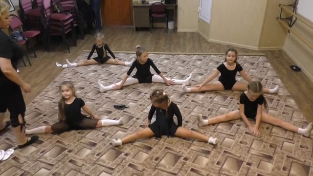 Урок танцев от студии "Антре". Педагог Лариса Наумова. ДТДМ "Истоки" смотреть онлайн