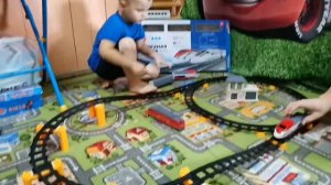 Железная дорога тм «Дарите радость» Сапсан - Видео для детей - Slava video for kids, toys